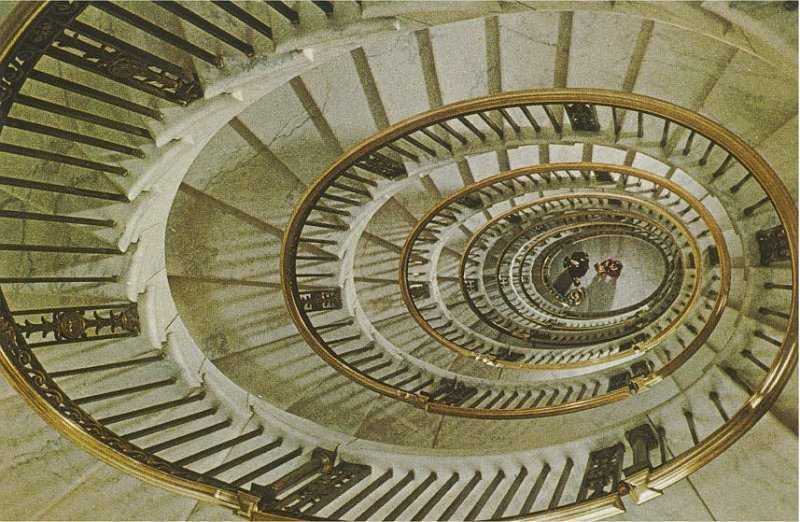 washington supreme court stairs down